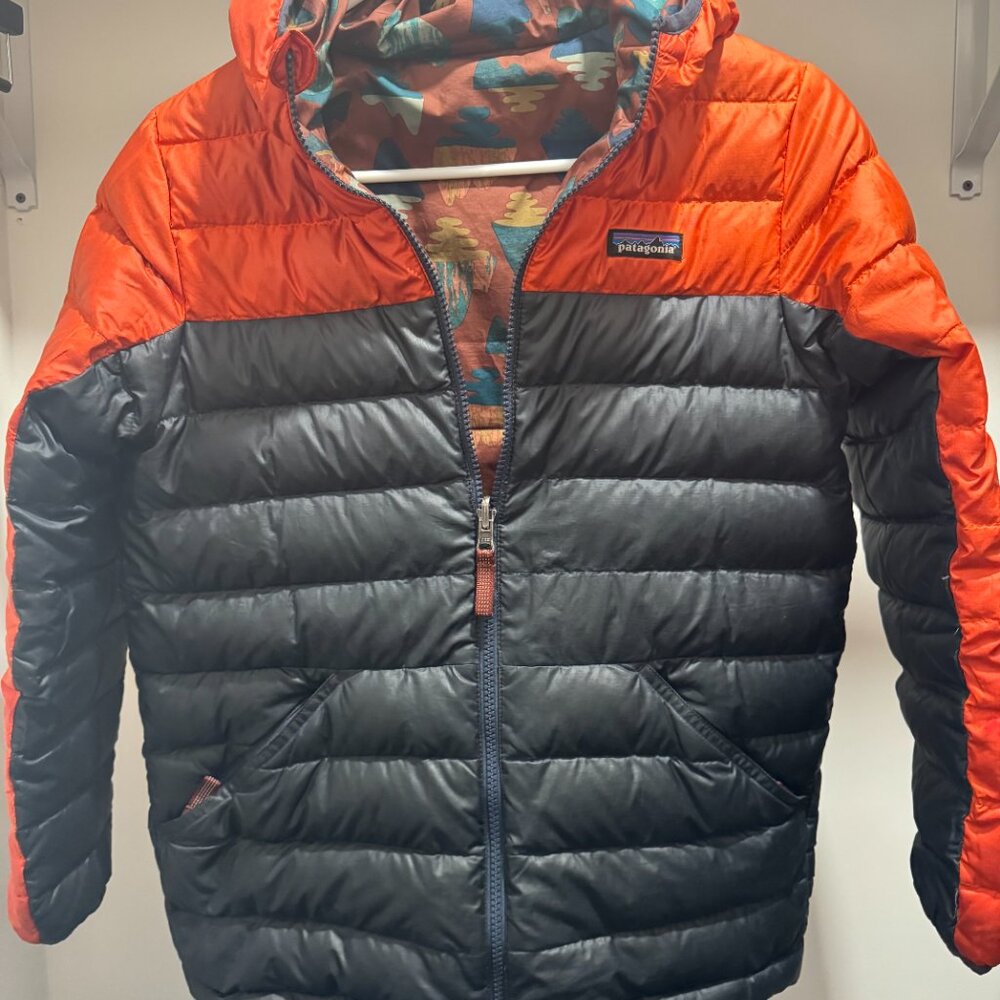 Patagonia Boys' Reversible Metric Orange Down Jacket Size XL